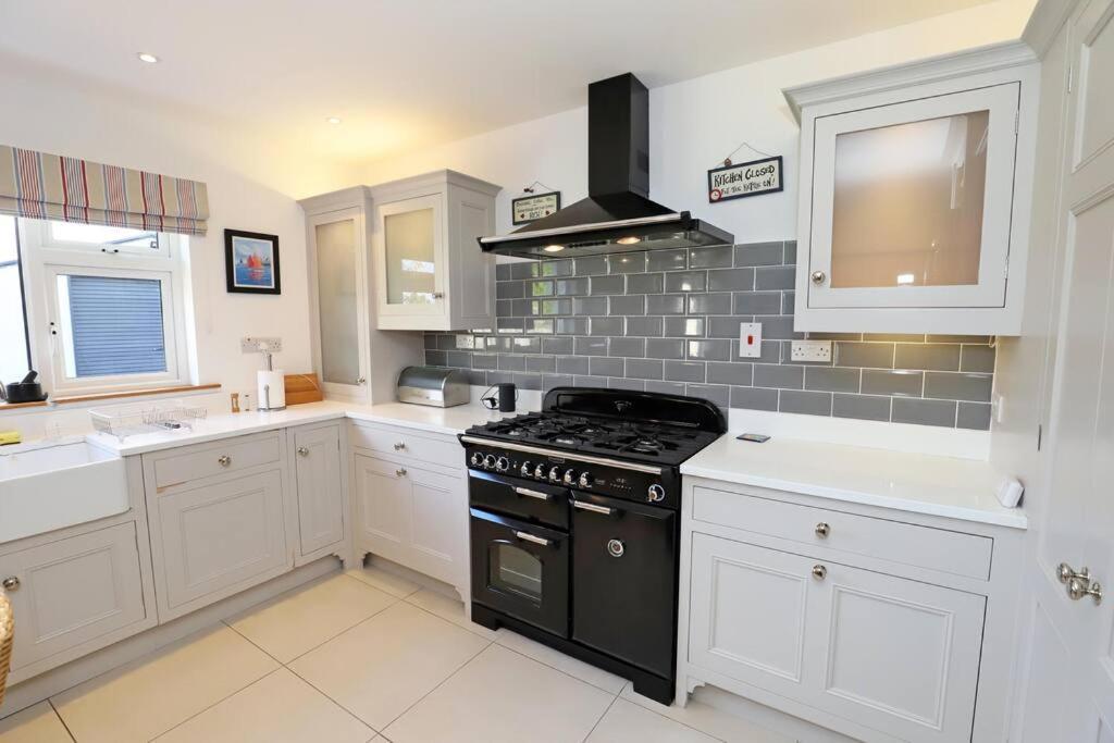 Luxury Detached Home Close To Strangford Lough Killinchy 외부 사진